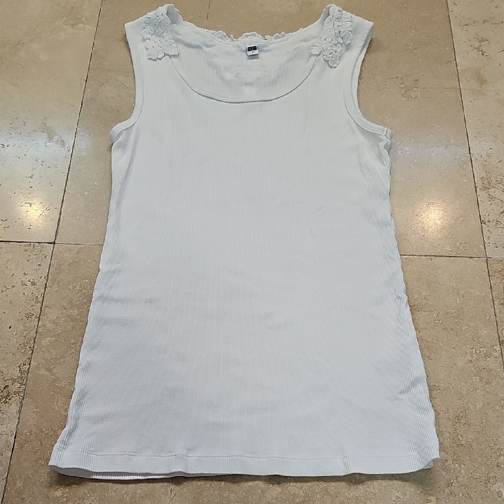 Uniqlo White Lace-Trimmed Top